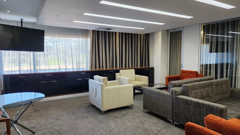 2 000 m² Office to let in Tyger Valley, Willowbridge Place (photo 9)