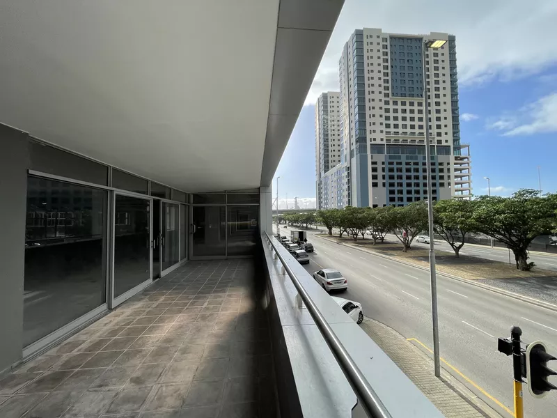 2 402 m² Office to let in Cape Town City Centre/CBD, Amber Place (photo 15)