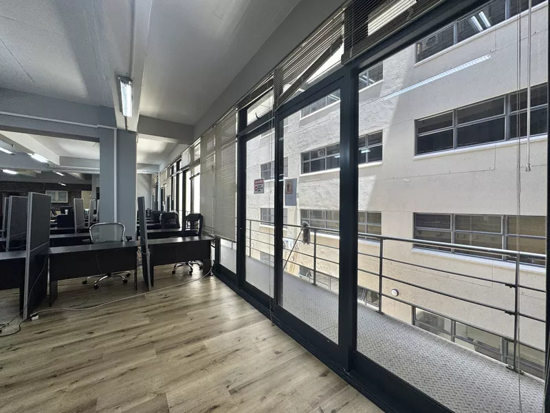 265 m² Office to let in Cape Town City Centre/CBD, 4 Loop Street (photo 12)