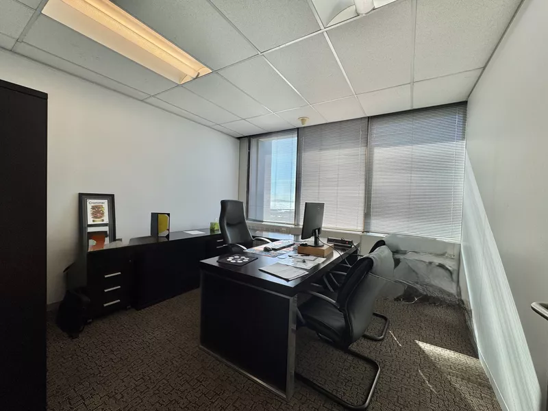 542 m² Office to let in Cape Town City Centre/CBD, 2 Long Street (photo 19)