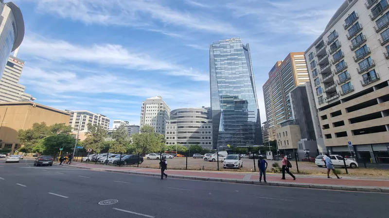 625 m² Property to let in Cape Town City Centre/CBD, 35 Lower Long (photo 3)