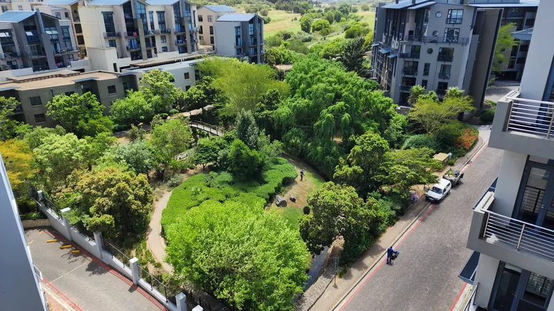 235 m² Office to let in Tyger Waterfront, Avanti North Block (photo 7)
