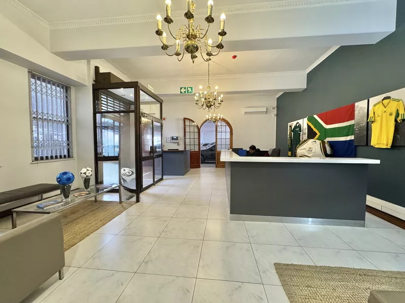 3 225 m² Office for sale in Cape Town, Mill House (photo 4)