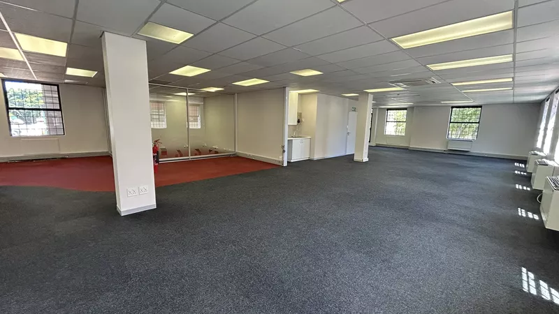 230 m² Office to let in Southern Suburbs, Tokai On Main Office Park (photo 17)