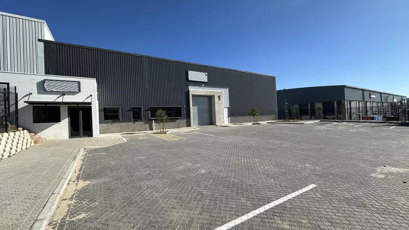977 m² Industrial to let in Atlantic Hills, Atlantic Hills Business Park (photo 3)