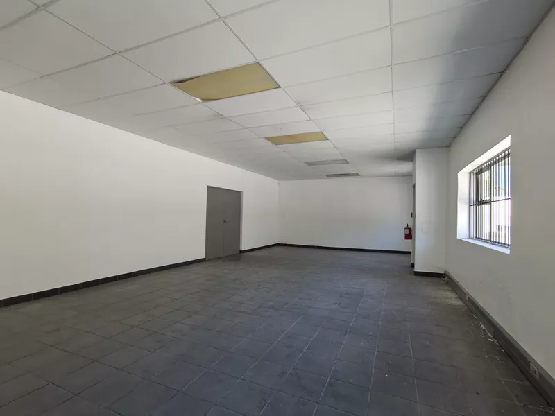 1 054 m² Industrial to let in Milnerton, The Studios (photo 11)