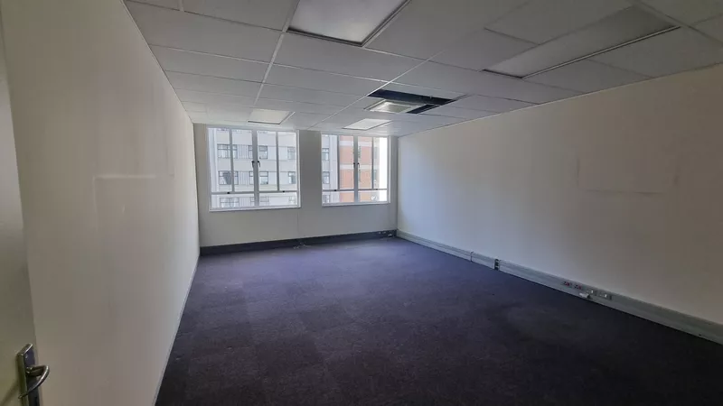 1 179 m² Office to let in Cape Town City Centre/CBD, Constitution House (photo 13)