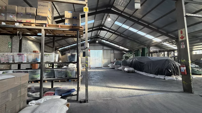 2 574 m² Industrial to let in Okavango Park, Falcon Close, Okavango Park (photo 34)