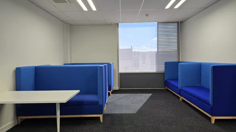 940 m² Office to let in Klein D'Aria Estate, Klein D'Aria Office Estate - Block A (North) (photo 25)