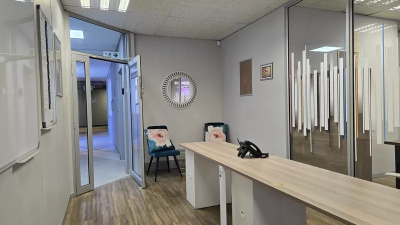 374 m² Office to let in Tijgerpark, Tijger Park Building 3 (photo 11)