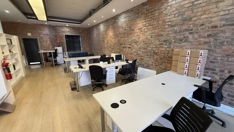 115 m² Office to let in Claremont, Collingwood (photo 8)