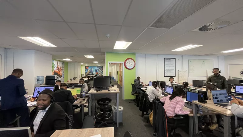 411 m² Office to let in Cape Town City Centre/CBD, The Towers (photo 11)