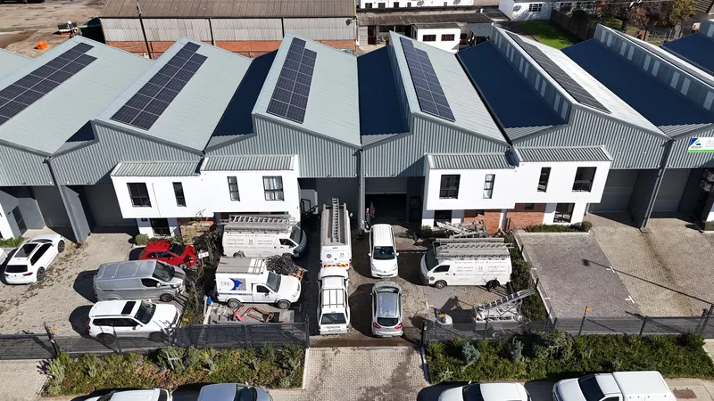 604 m² Industrial to let in Fisantekraal, 13 Evolution Crescent - Mini Industrial Units (photo 1)