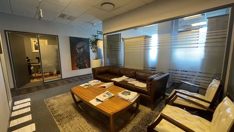 339 m² Office to let in Cape Town City Centre/CBD, Convention Towers (photo 18)