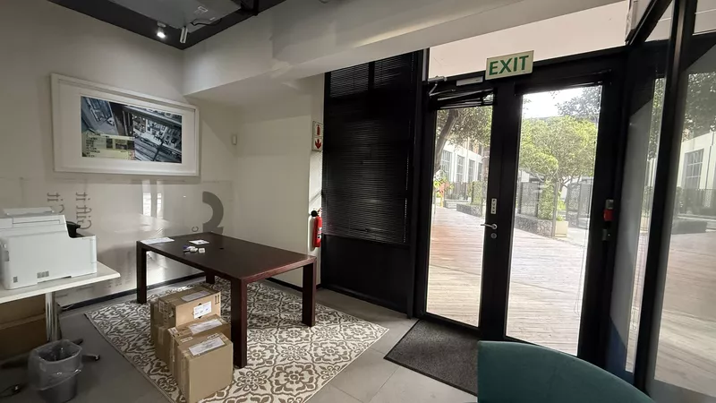 250 m² Office to let in Observatory, Block C, North Park, Black River Park (photo 7)