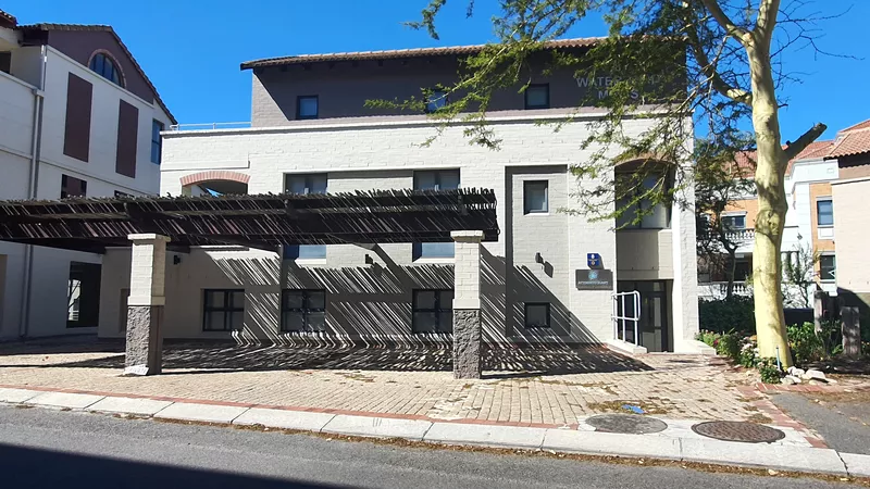 184 m² Property to let in Waterford Place Office Park, 8 Waterford Mews (photo 1)