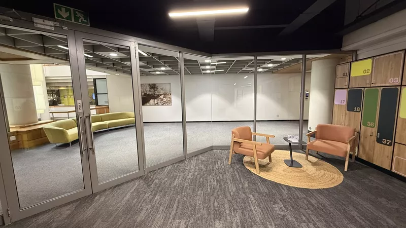 760 m² Office to let in Rondebosch, Great Westerford (photo 10)