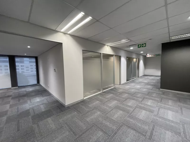 762 m² Office to let in Cape Town City Centre/CBD, 19 Jan Smuts (photo 24)