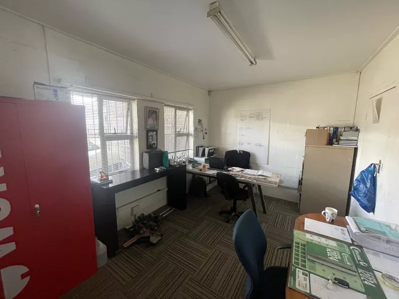 272 m² Industrial to let in Ottery, 32B Harris Drive (photo 14)