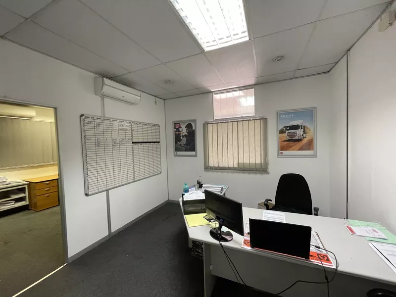3 258 m² Industrial for sale in Western Province Park, 15 Agric Str (photo 15)