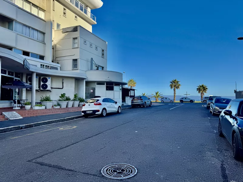 188 m² Property to let in Waterfront, 71 New Cumberland (photo 2)
