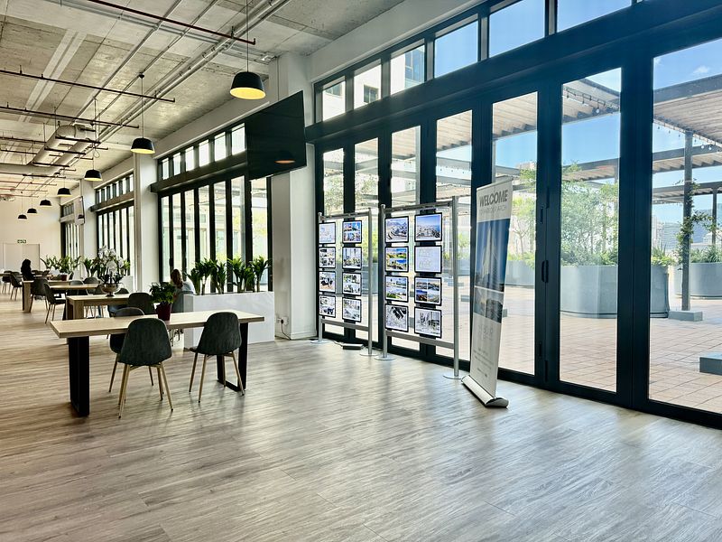 3 300 m² Office to let in Foreshore, Harbour Arch (photo 11)