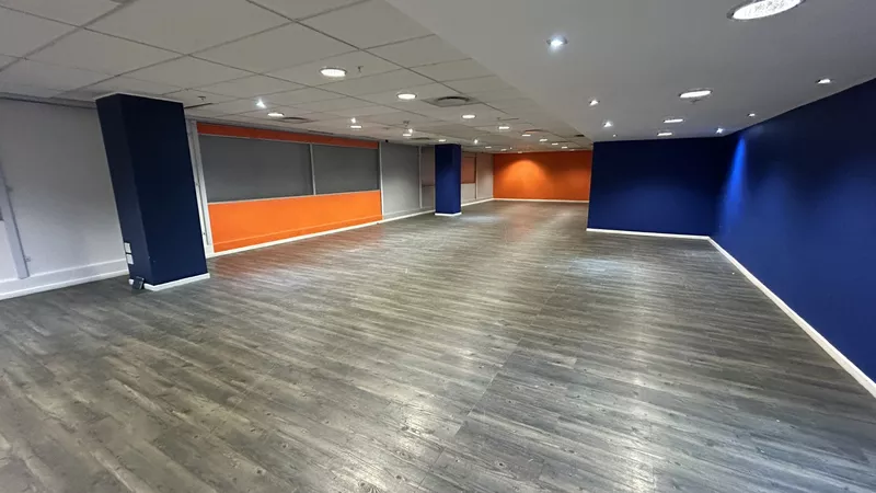 222 m² Office to let in Claremont, Sunclare (photo 5)