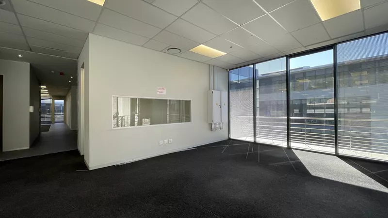 720 m² Office to let in Woodstock, The Boulevard (photo 12)