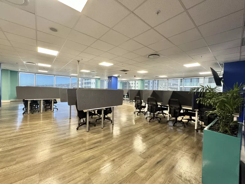 1 660 m² Office to let in Cape Town City Centre/CBD, The Halyard (photo 5)