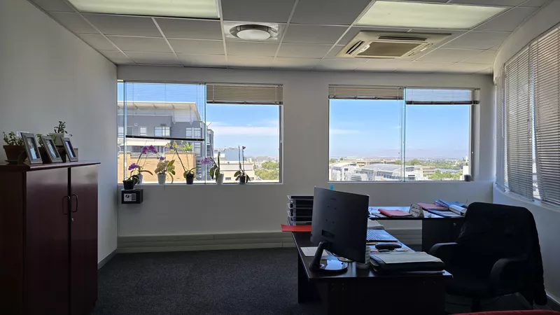 1 400 m² Office to let in Tyger Valley, Bloemhof (photo 68)