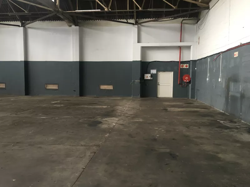 999 m² Industrial to let in Blackheath, Unit 1C (photo 6)
