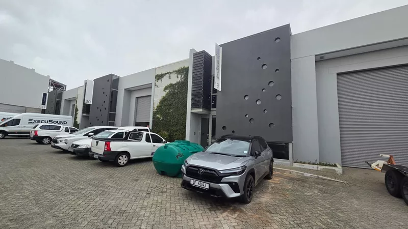 422 m² Industrial to let in Brackenfell, The Reserve 3 & 4 (photo 3)