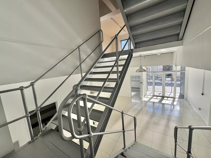 363 m² Office to let in Cape Town, So (photo 9)
