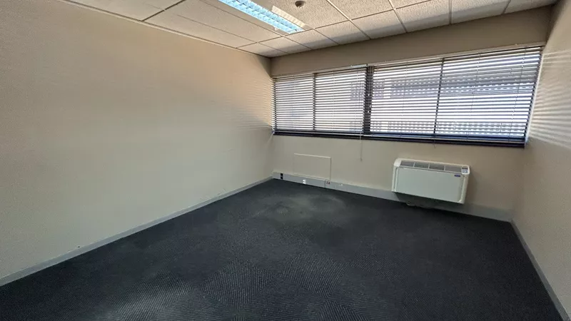 1 960 m² Office to let in Mowbray, Golf Park, GP3 (photo 33)