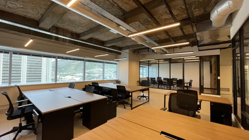 197 m² Office to let in Cape Town City Centre/CBD, The Towers (photo 11)