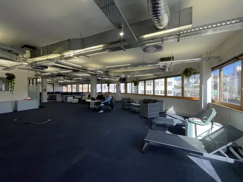 614 m² Office to let in Cape Town City Centre/CBD, 50 Riebeek (photo 5)