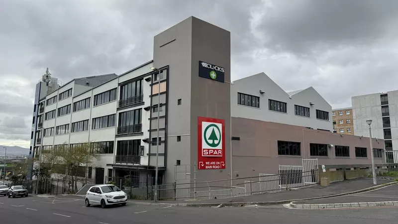 2 300 m² Office to let in Observatory, Deneb House (photo 4)