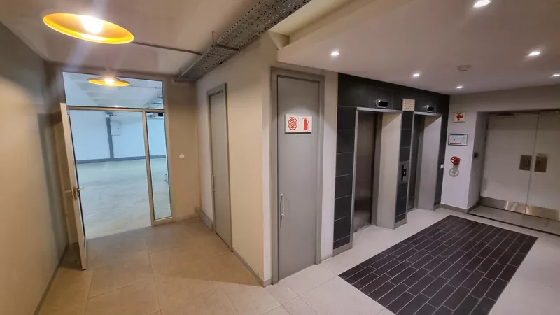 142 m² Office to let in Cape Town City Centre/CBD, 19 Louis Gradner (photo 12)