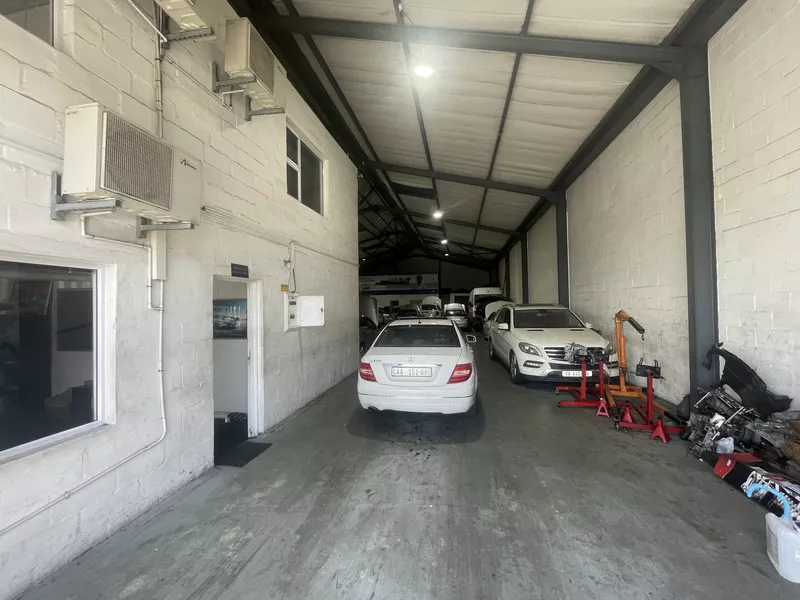 650 m² Industrial to let in Ottery, 12 Harris Drive (photo 5)