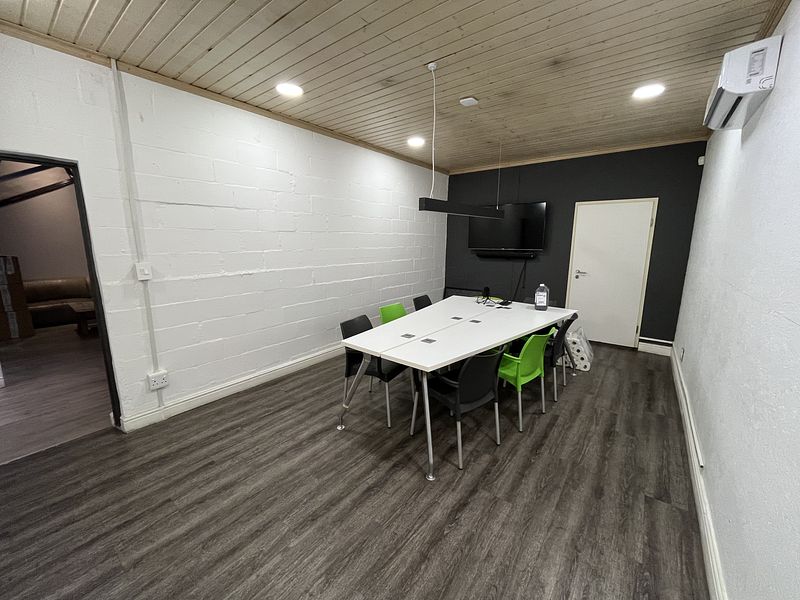229 m² Office to let in Maitland, 16 Nyman Street (photo 17)