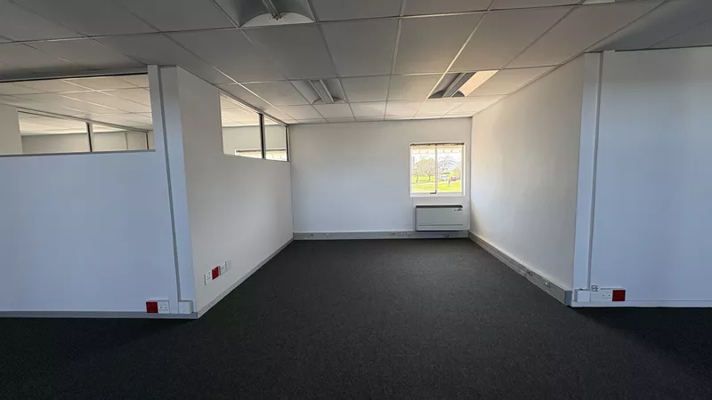221 m² Office to let in Stellenbosch, 10 Quantum street (photo 14)