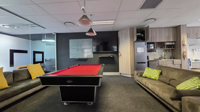 130 m² Office for sale in Century City, Grosvenor Square - Block B (photo 24)
