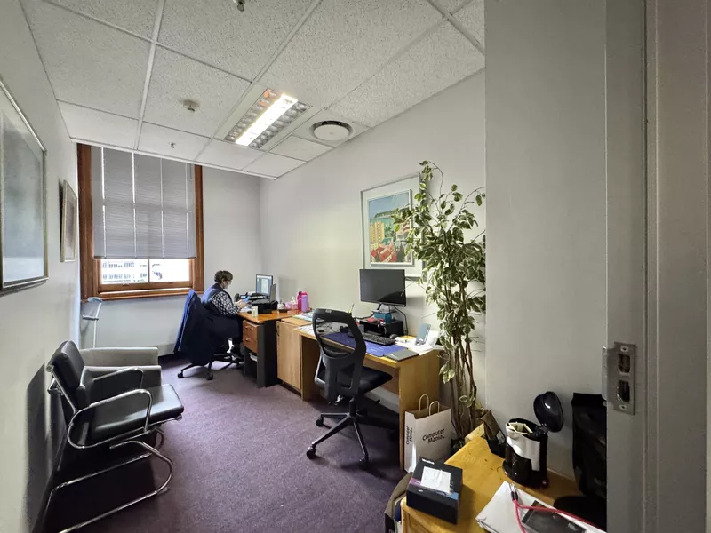 796 m² Office for sale in Cape Town City Centre/CBD, 5 St. Georges Mall (photo 17)