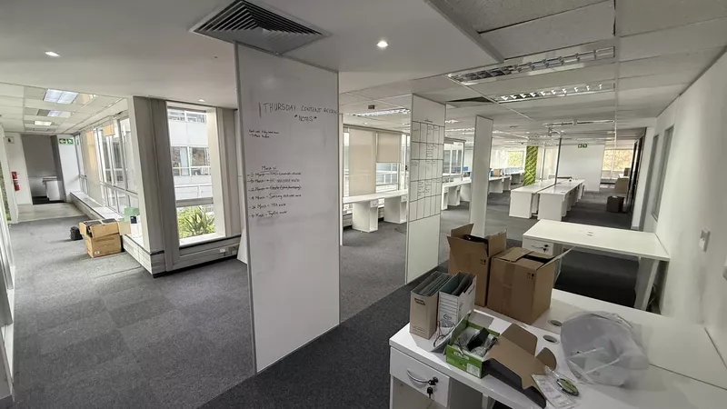 653 m² Office to let in Claremont, Sunclare (photo 32)