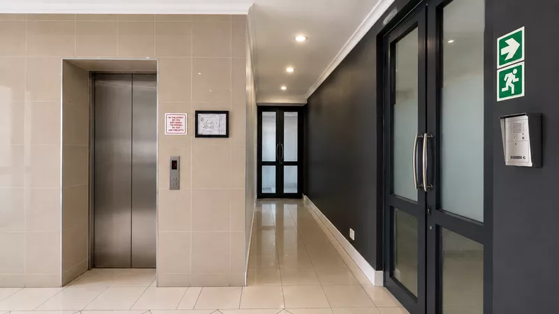 214 m² Office for sale in Colosseum (photo 12)
