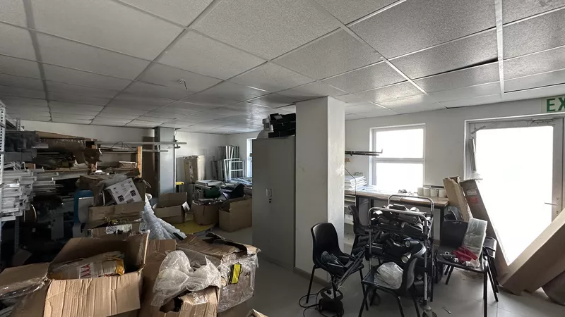 1 729 m² Industrial for sale in Milnerton, 1 Track Crescent (photo 15)
