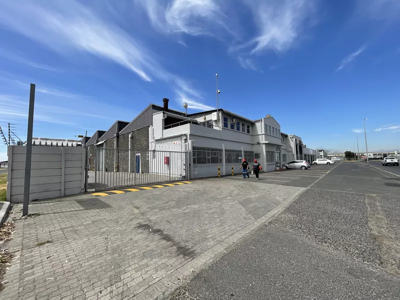 1 810 m² Industrial to let in Epping, Gresmac Park (photo 2)