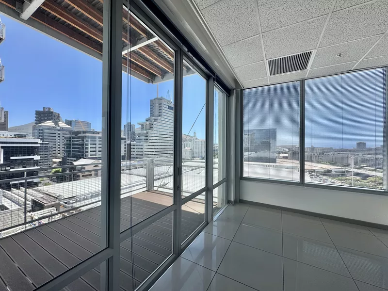 561 m² Office to let in Cape Town City Centre/CBD, Convention Towers (photo 33)