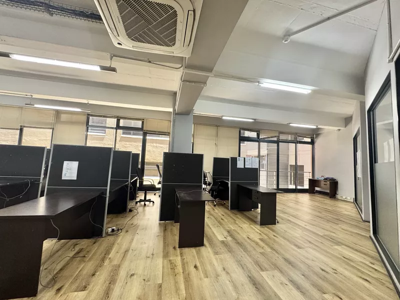265 m² Office to let in Cape Town City Centre/CBD, 4 Loop Street (photo 15)