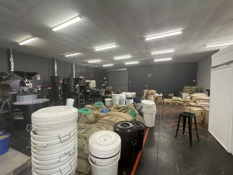 1 255 m² Industrial to let in Cape Town, 88 Roodebloem Road (photo 8)
